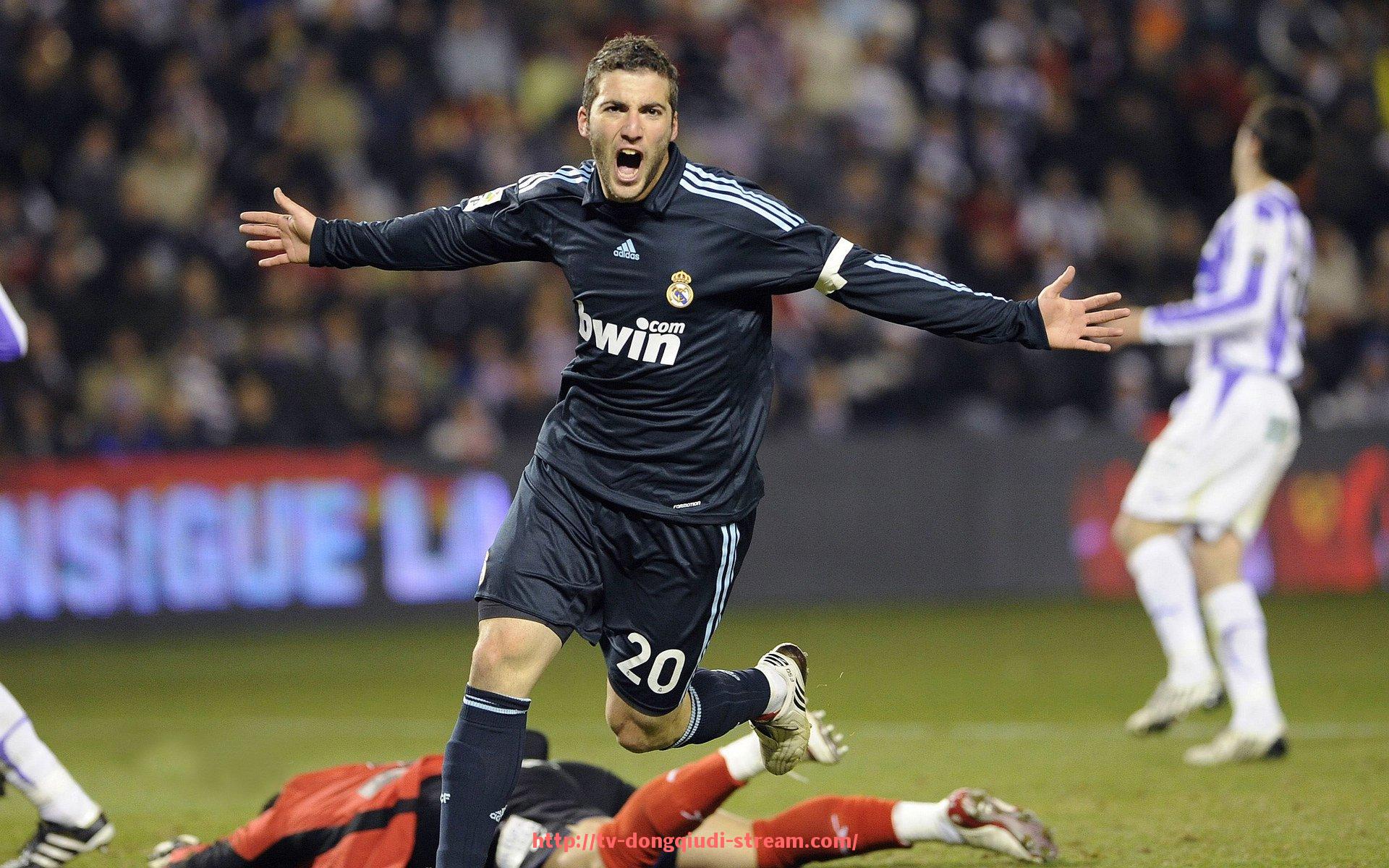 懂球帝直播-克洛泽在欧冠赛场的进球数、助攻与球队贡献评估